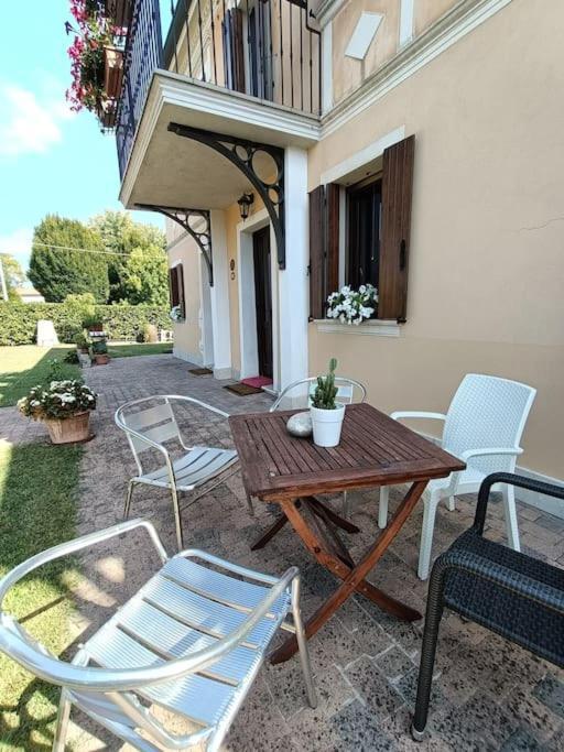 B&B We Care Appartamento Lendinara Exterior foto