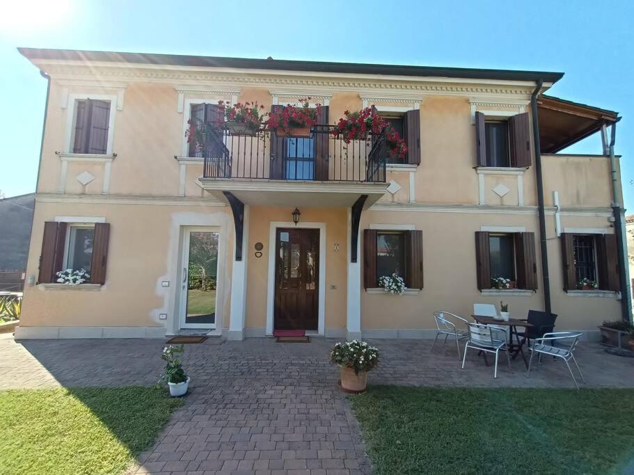 B&B We Care Appartamento Lendinara Exterior foto
